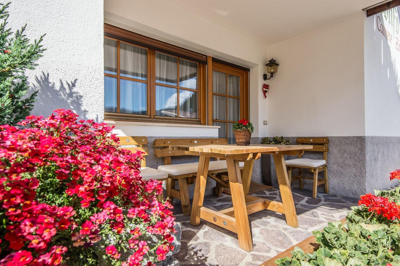 Ciasa Confolia Hotel Corvara In Badia Kültér fotó